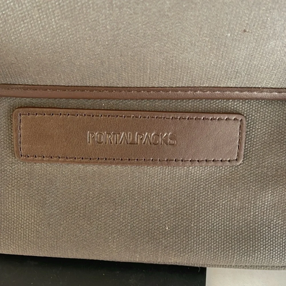Portal packs messenger crossbody bag brown/grey